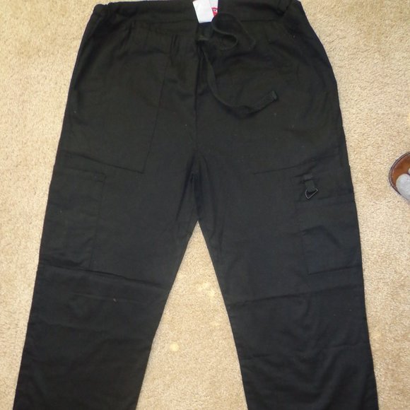 Black Unisex Scrub, size Large, by Chic Flex - Picture 1 of 5
